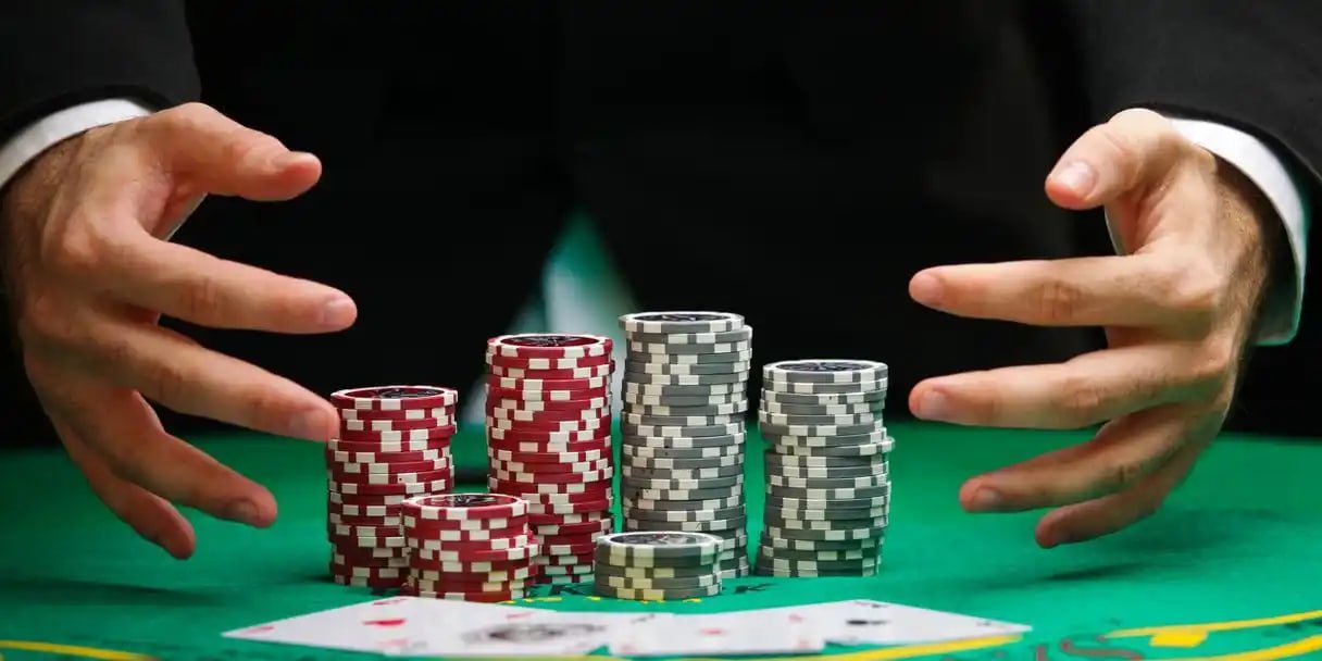 Myanmar National League ဘောလုံးပွဲကို 777kyat Sportsbook တွင် live betting လုပ်နေသောပုံ